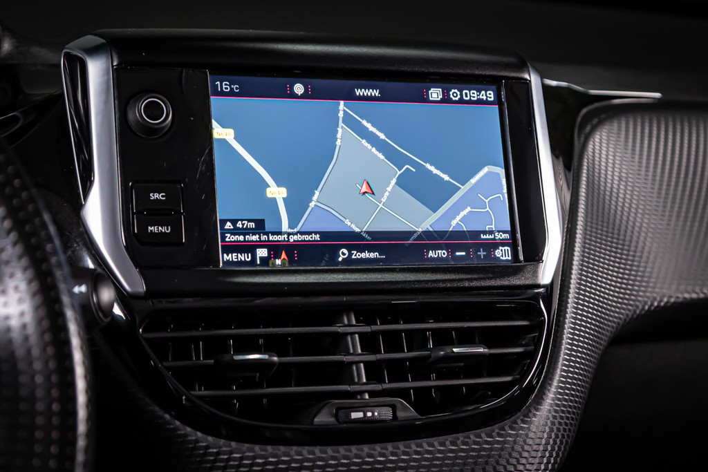 Peugeot 2008 1.2 PureTech GT-line | Apple Carplay | Trekhaak | Achteruitrijcamera 50392194-42.jpg | Autobedrijf van Geel