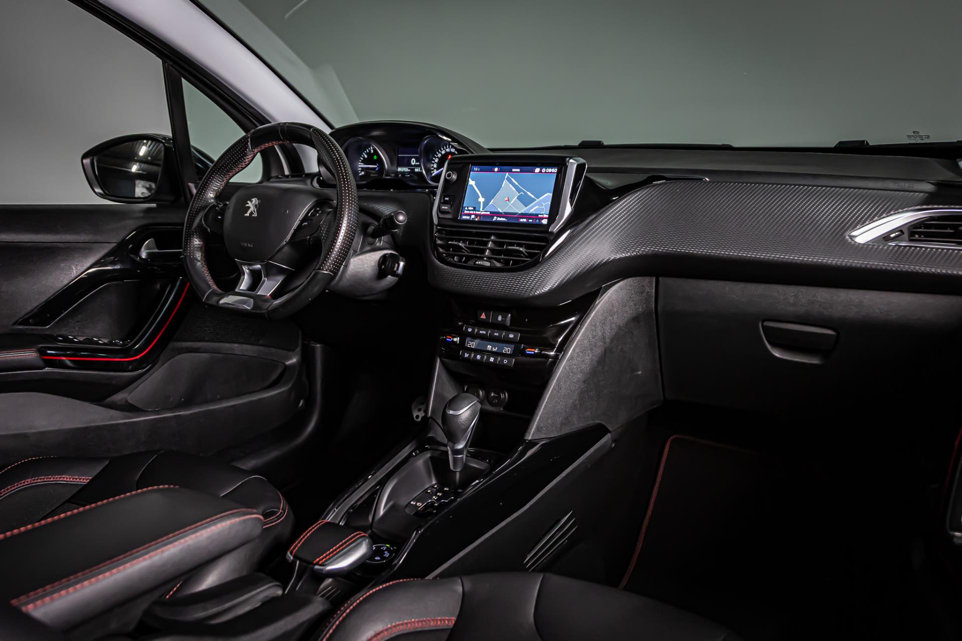 Peugeot 2008 1.2 PureTech GT-line | Apple Carplay | Trekhaak | Achteruitrijcamera 50392194-44.jpg | Autobedrijf van Geel