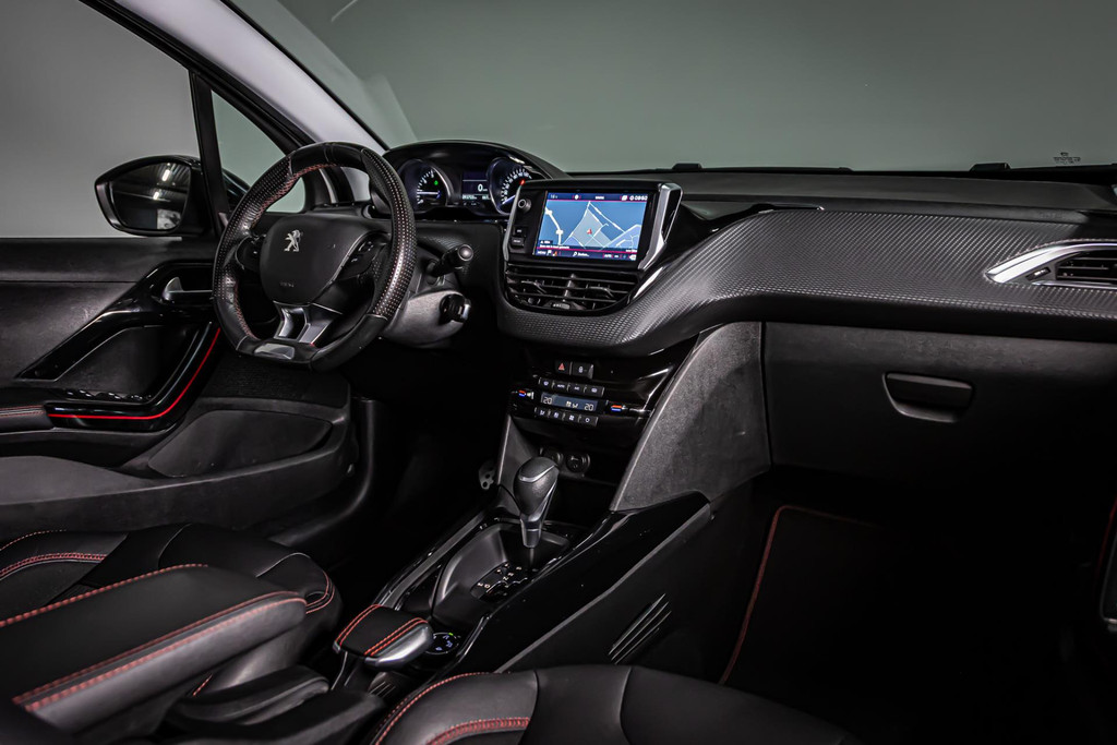 Peugeot 2008 1.2 PureTech GT-line | Apple Carplay | Trekhaak | Achteruitrijcamera 50392194-44.jpg | Autobedrijf van Geel