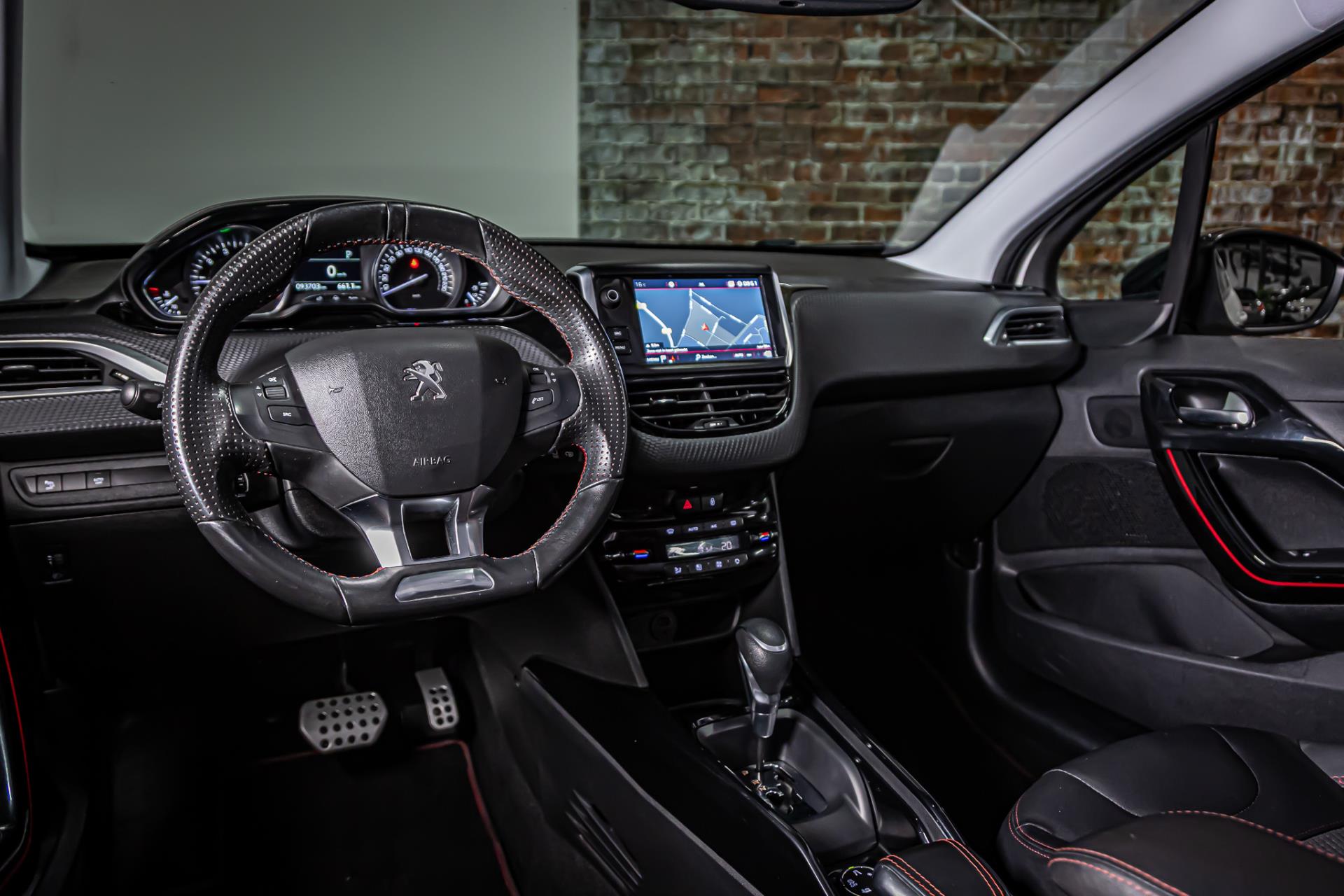 Peugeot 2008 1.2 PureTech GT-line | Apple Carplay | Trekhaak | Achteruitrijcamera 50392194-45.jpg | Autobedrijf van Geel