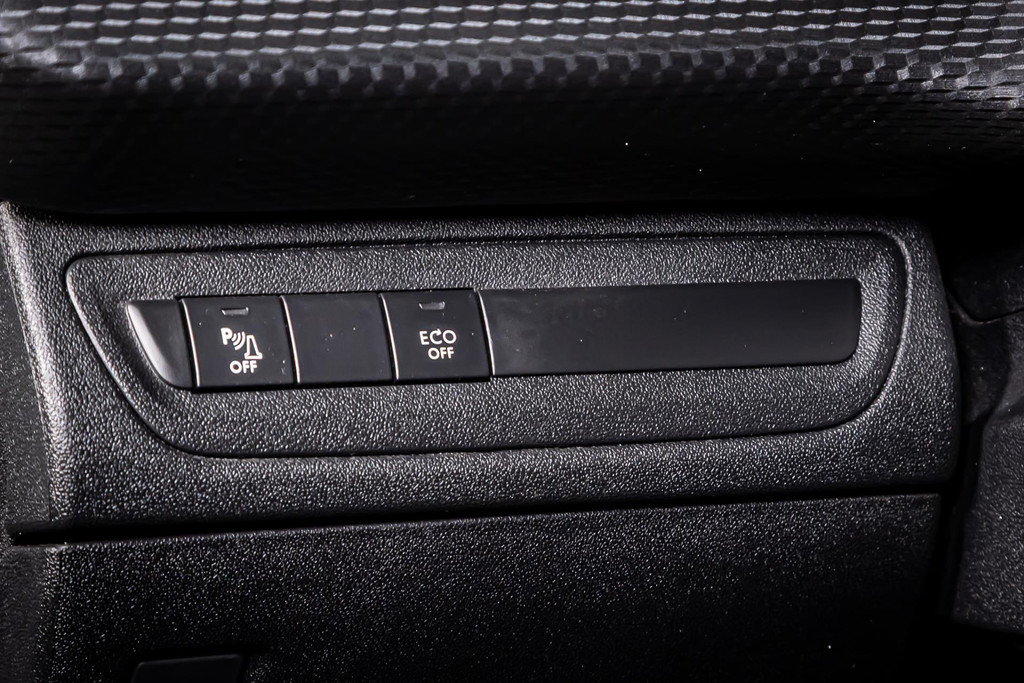 Peugeot 2008 1.2 PureTech GT-line | Apple Carplay | Trekhaak | Achteruitrijcamera 50392194-47.jpg | Autobedrijf van Geel