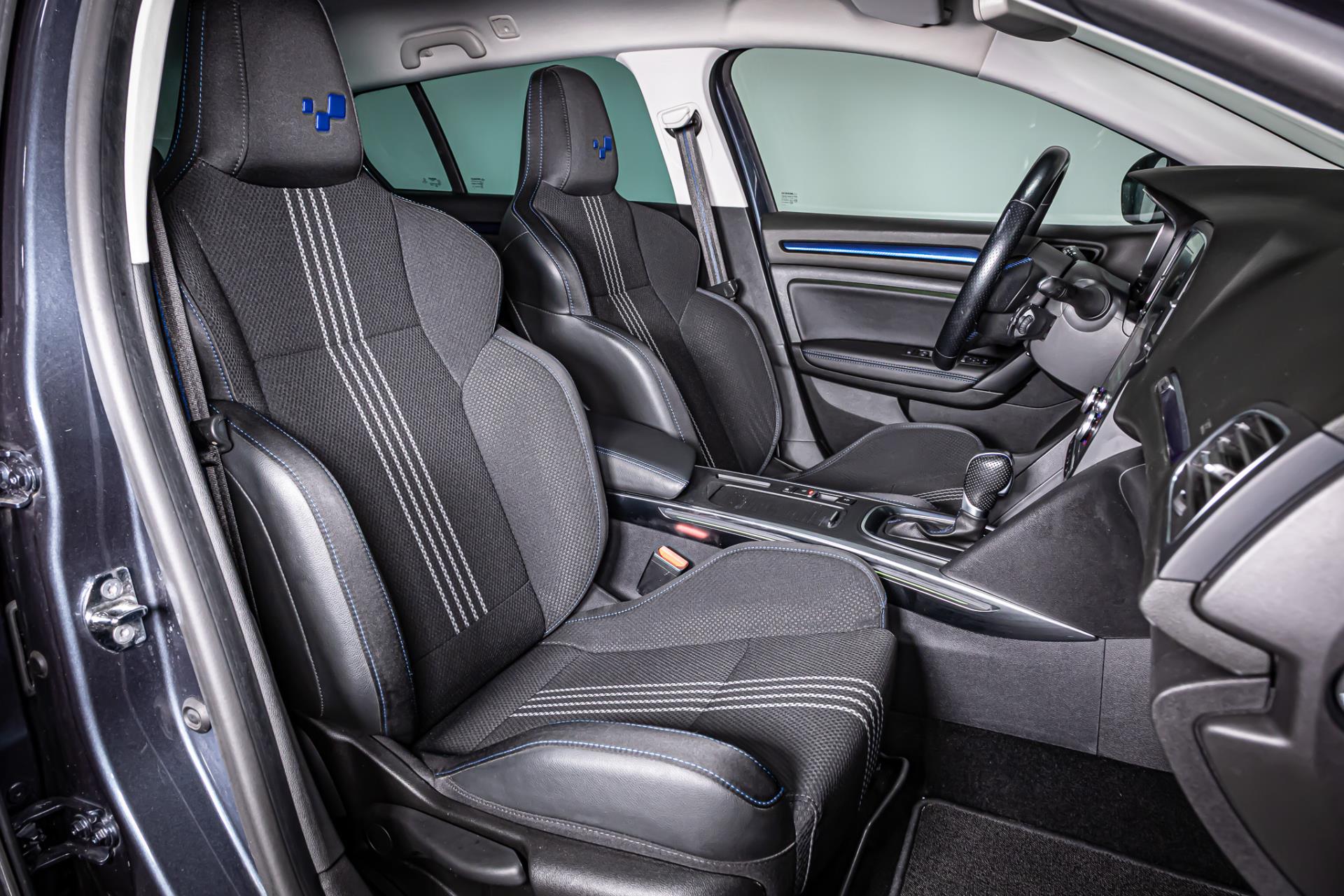 Renault Mégane Estate 1.2 TCe GT-Line | Apple Carplay | Achteruitrijcamera | Kuipstoelen 50394819-2.jpg | Autobedrijf van Geel