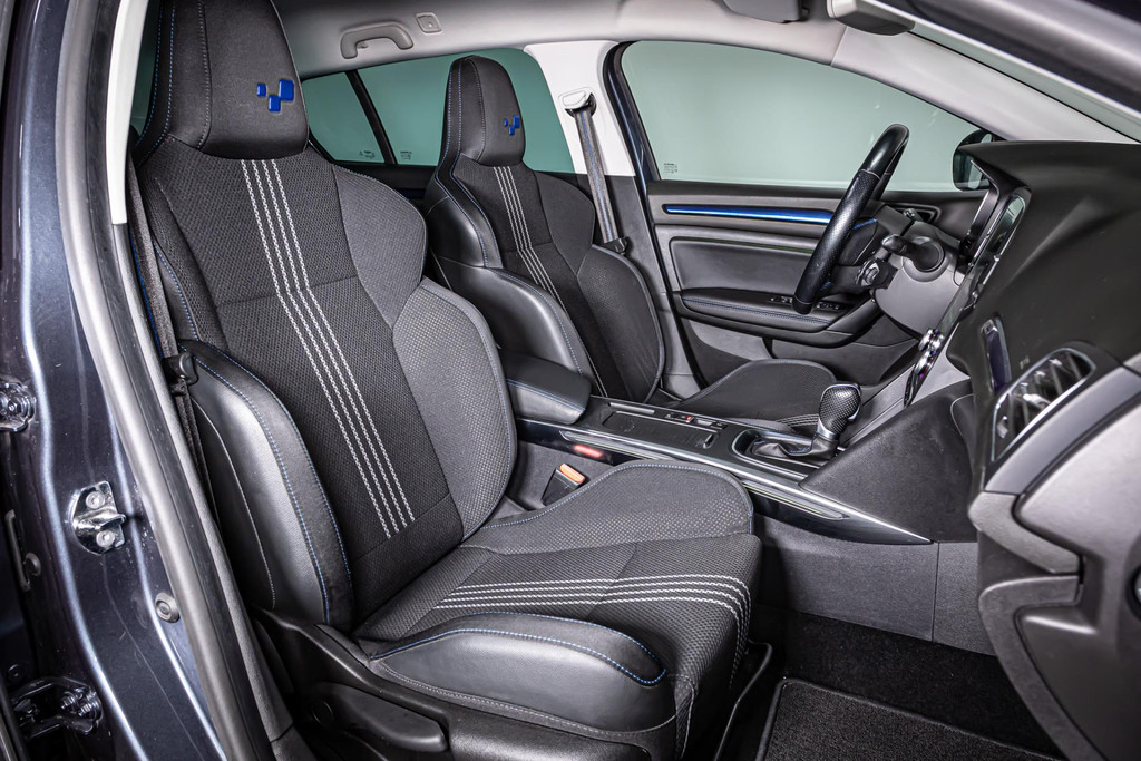 Renault Mégane Estate 1.2 TCe GT-Line | Apple Carplay | Achteruitrijcamera | Kuipstoelen 50394819-2.jpg | Autobedrijf van Geel