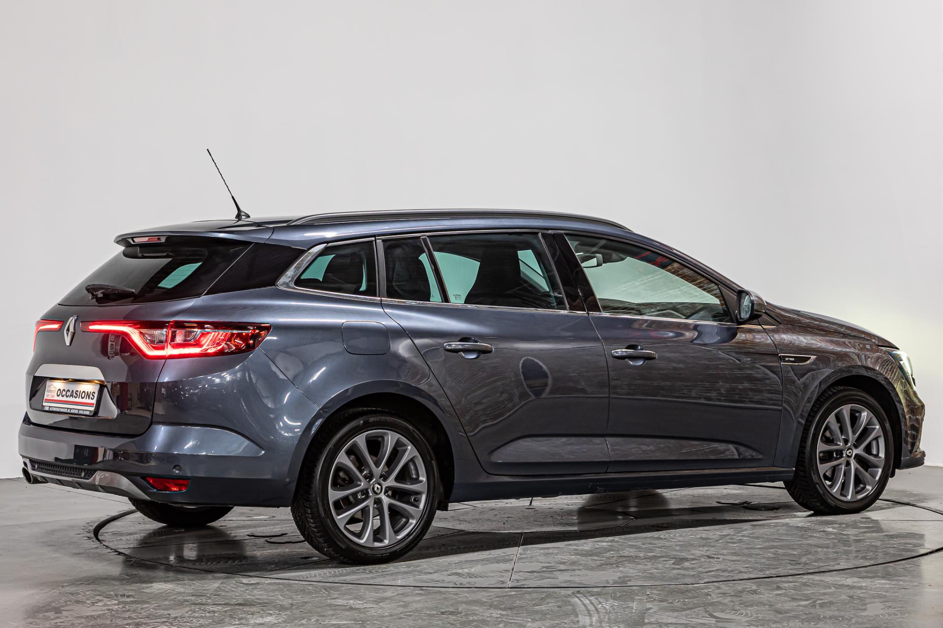 Renault Mégane Estate 1.2 TCe GT-Line | Apple Carplay | Achteruitrijcamera | Kuipstoelen 50394819-21.jpg | Autobedrijf van Geel