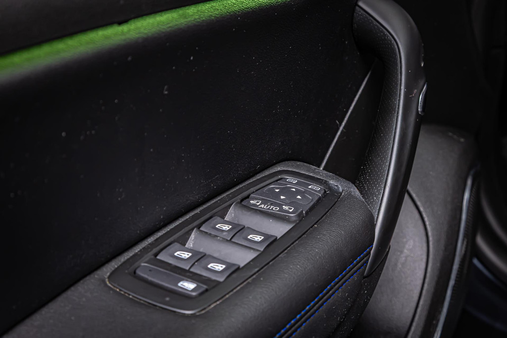 Renault Mégane Estate 1.2 TCe GT-Line | Apple Carplay | Achteruitrijcamera | Kuipstoelen 50394819-48.jpg | Autobedrijf van Geel