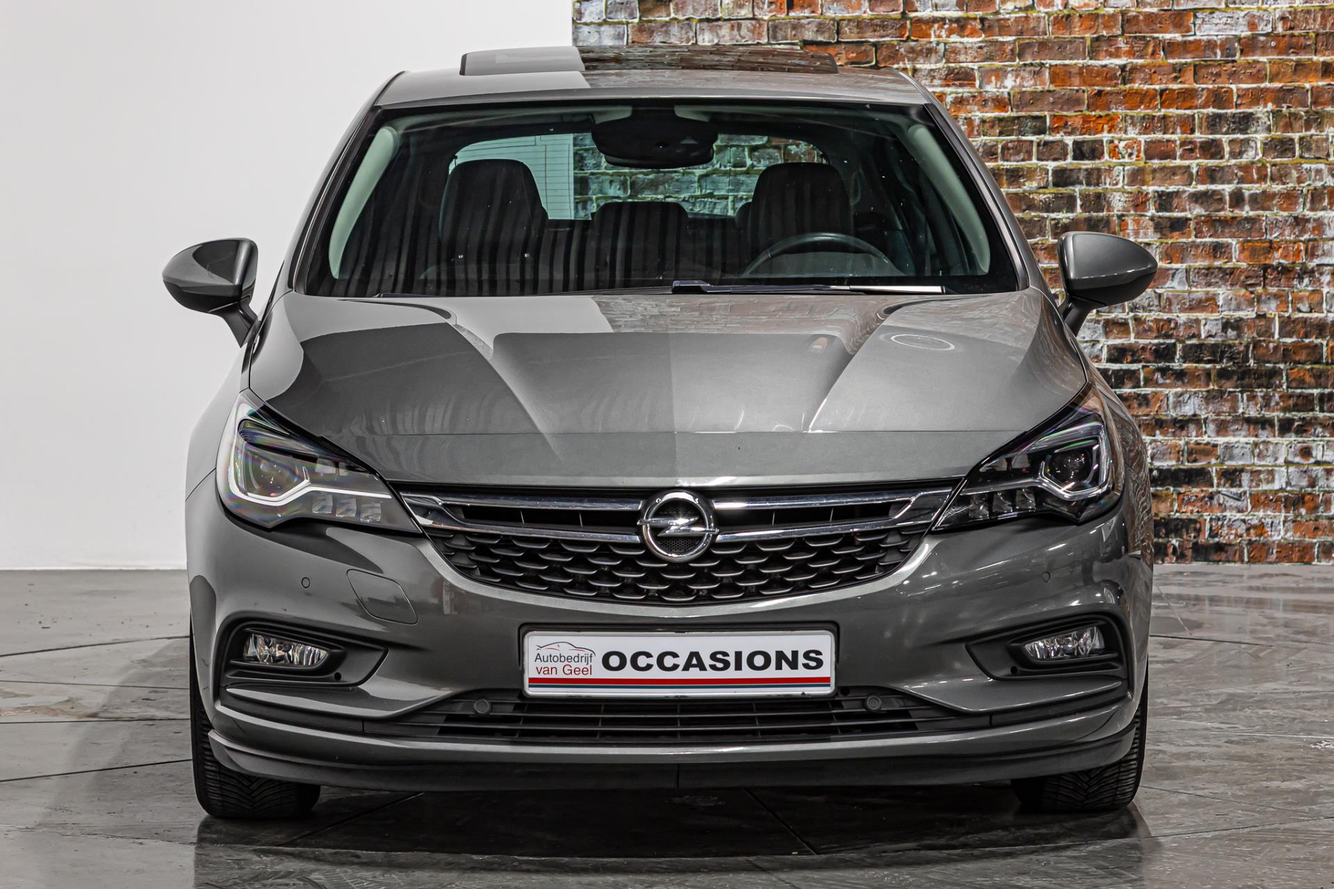 Opel Astra 1.4 Turbo | Apple Carplay | Schuif kanteldak|Stoelverwarming voor- en achter | Trekhaak 50438155-3.jpg | Autobedrijf van Geel