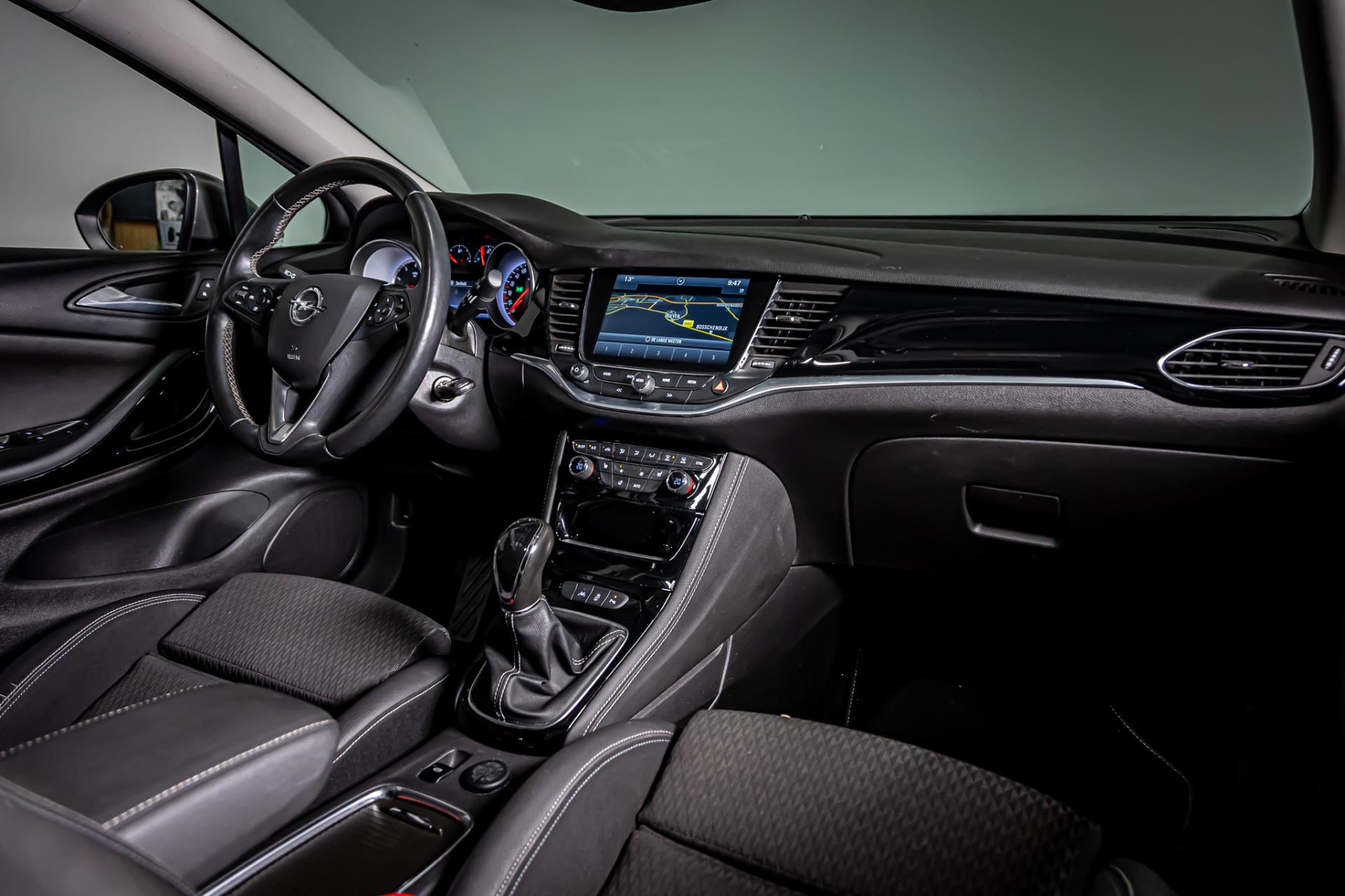 Opel Astra 1.4 Turbo | Apple Carplay | Schuif kanteldak|Stoelverwarming voor- en achter | Trekhaak 50438155-32.jpg | Autobedrijf van Geel