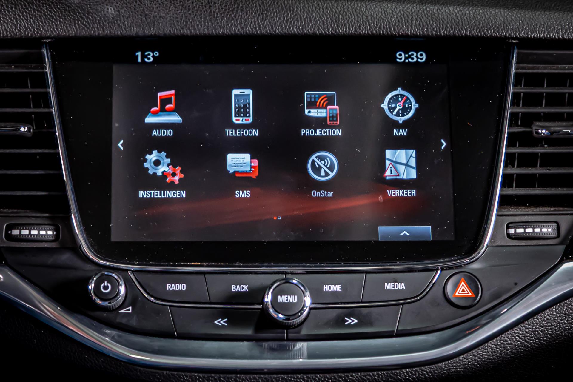 Opel Astra 1.4 Turbo | Apple Carplay | Schuif kanteldak|Stoelverwarming voor- en achter | Trekhaak 50438155-38.jpg | Autobedrijf van Geel