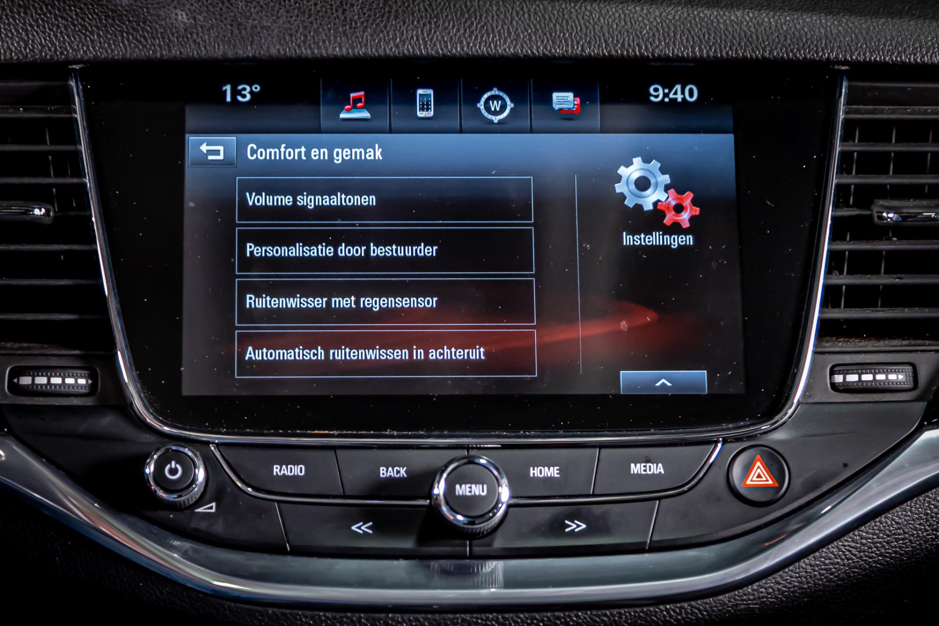 Opel Astra 1.4 Turbo | Apple Carplay | Schuif kanteldak|Stoelverwarming voor- en achter | Trekhaak 50438155-42.jpg | Autobedrijf van Geel