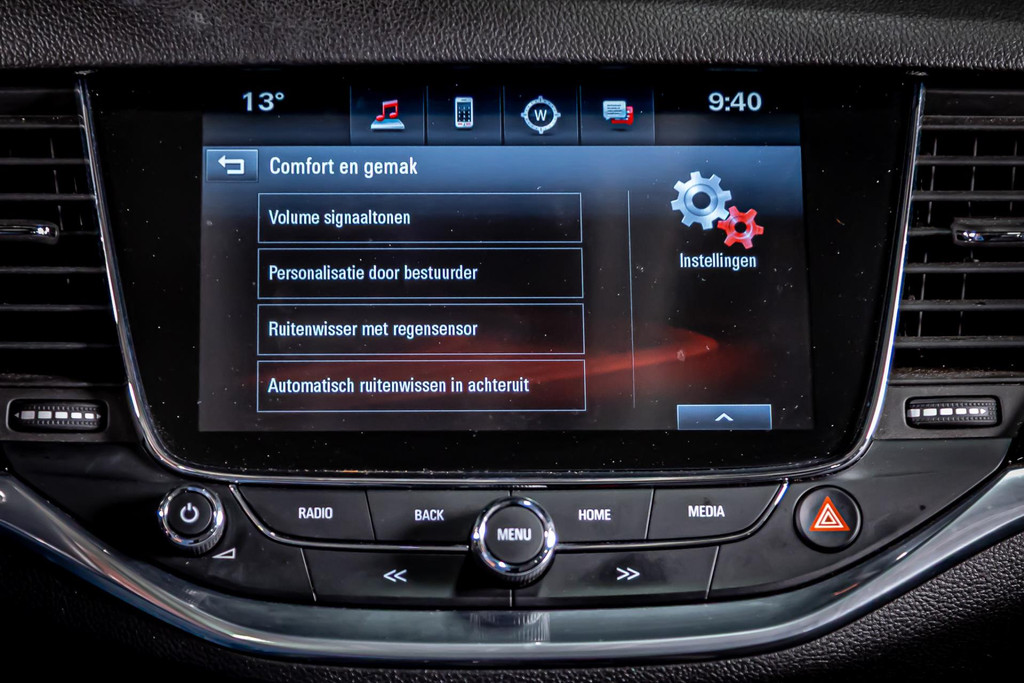 Opel Astra 1.4 Turbo | Apple Carplay | Schuif kanteldak|Stoelverwarming voor- en achter | Trekhaak 50438155-42.jpg | Autobedrijf van Geel