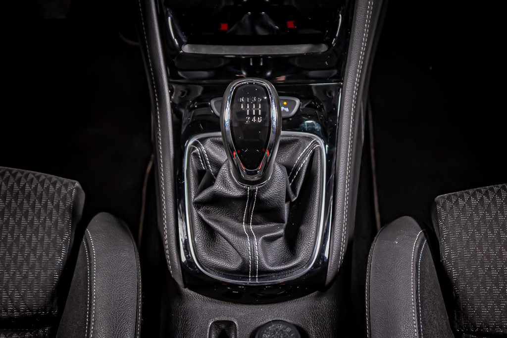 Opel Astra 1.4 Turbo | Apple Carplay | Schuif kanteldak|Stoelverwarming voor- en achter | Trekhaak 50438155-50.jpg | Autobedrijf van Geel