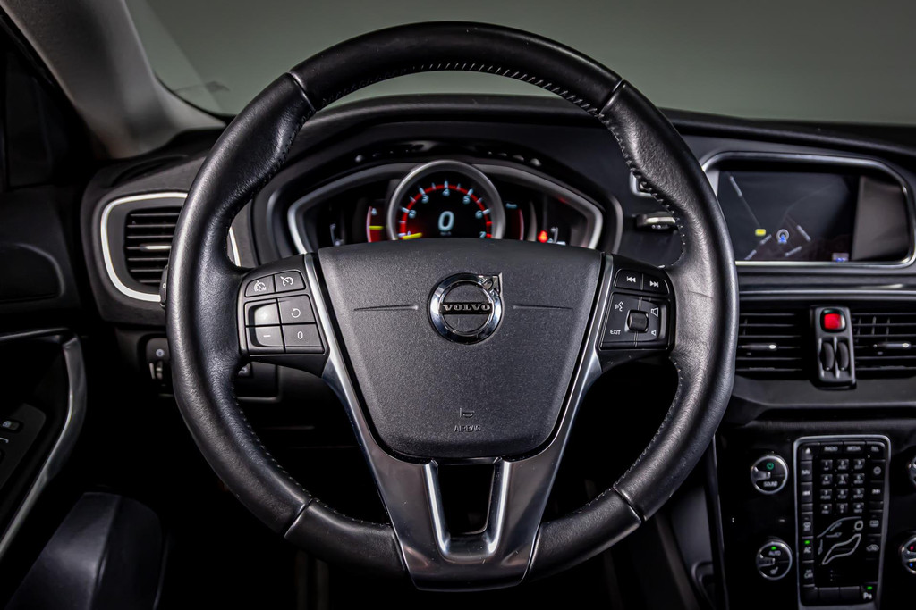 Volvo V40 2.0 T3 Momentum I Stoelverwarming I Trekhaak I Rijklaarprijs 50505502-30.jpg | Autobedrijf van Geel