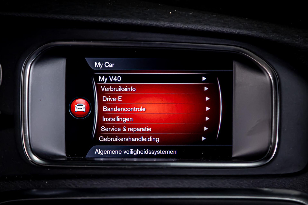 Volvo V40 2.0 T3 Momentum I Stoelverwarming I Trekhaak I Rijklaarprijs 50505502-38.jpg | Autobedrijf van Geel