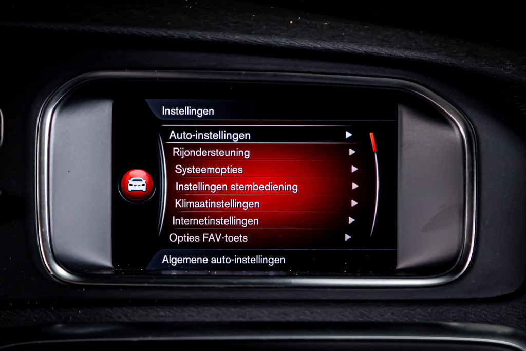 Volvo V40 2.0 T3 Momentum I Stoelverwarming I Trekhaak I Rijklaarprijs 50505502-40.jpg | Autobedrijf van Geel