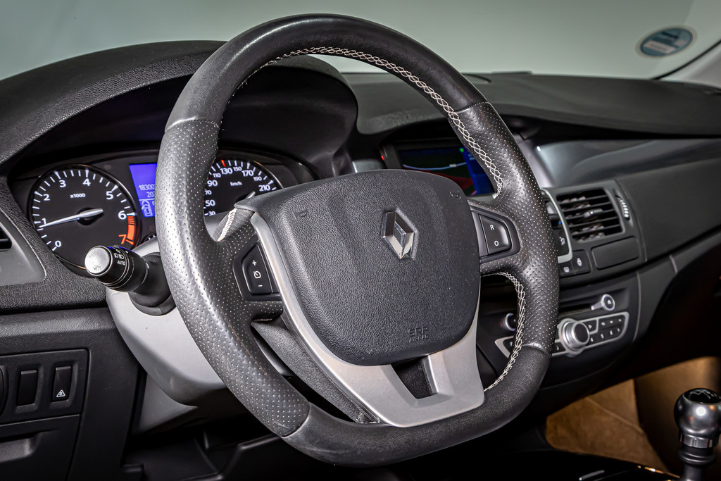 Renault Laguna Estate 2.0 16V GT 50513065-37.jpg | Autobedrijf van Geel