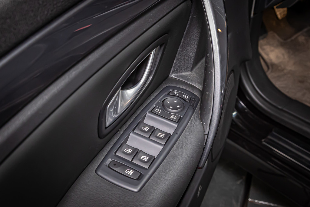 Renault Laguna Estate 2.0 16V GT 50513065-38.jpg | Autobedrijf van Geel