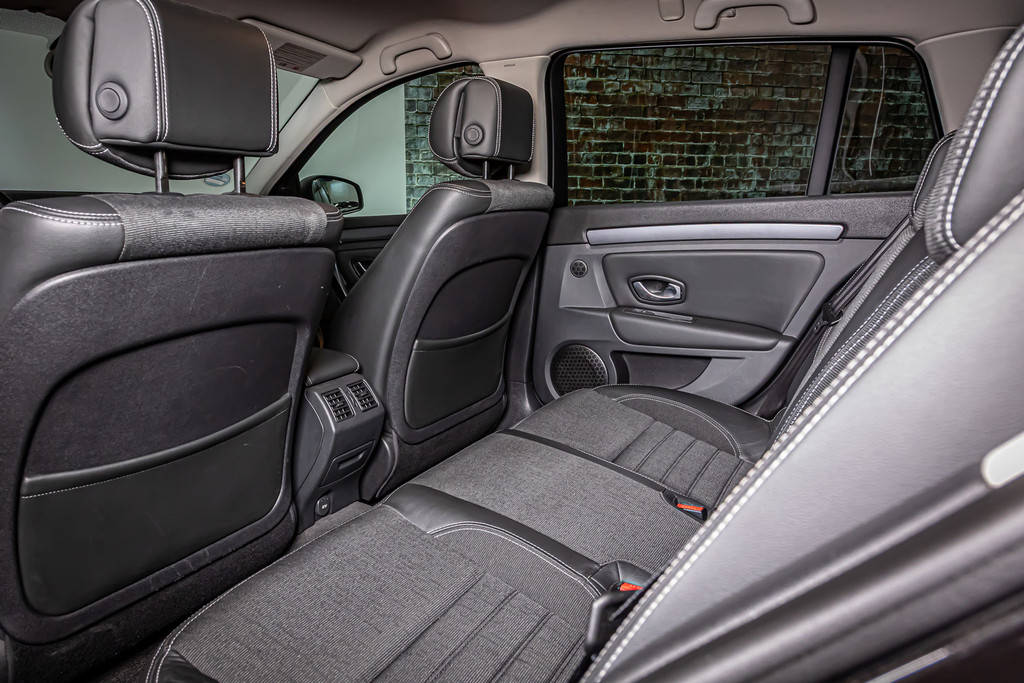 Renault Laguna Estate 2.0 16V GT 50513065-41.jpg | Autobedrijf van Geel