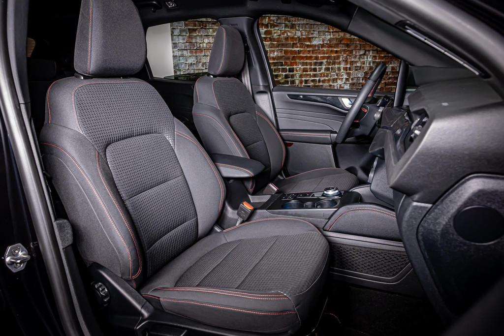 Ford Kuga 2.5 PHEV ST-Line |Body-Styling Pakket | KeyFree-systeem | Intelligent Protection System | Adaptieve Cruisecontrolsysteem 50514845-2.jpg | Autobedrijf van Geel