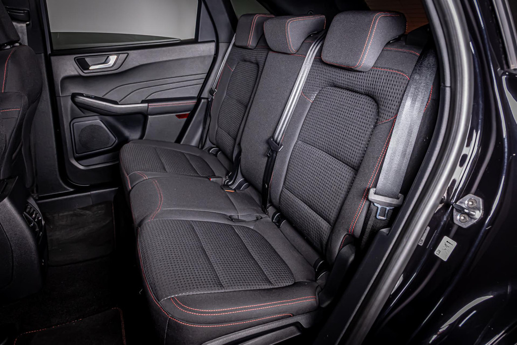 Ford Kuga 2.5 PHEV ST-Line |Body-Styling Pakket | KeyFree-systeem | Intelligent Protection System | Adaptieve Cruisecontrolsysteem 50514845-52.jpg | Autobedrijf van Geel