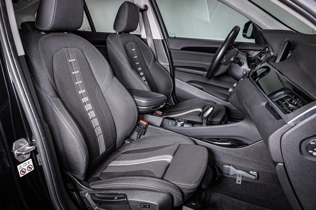 BMW X1 SDrive18i High Executive 50639026-28.jpg | Autobedrijf van Geel