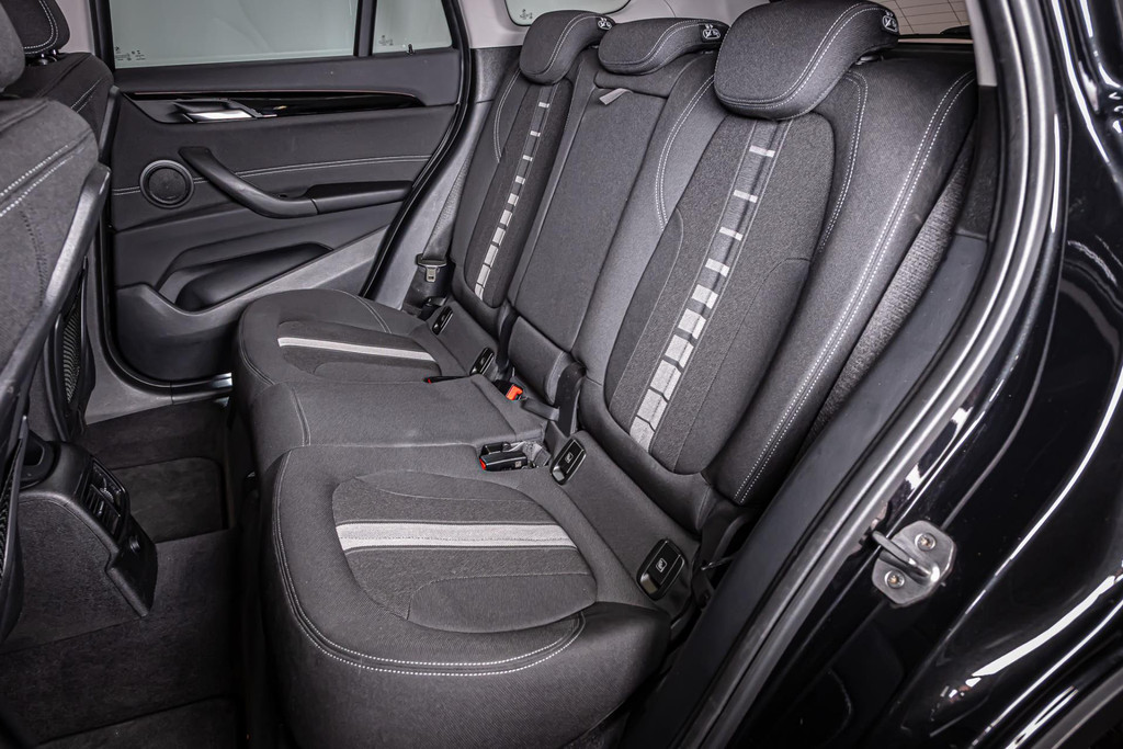 BMW X1 SDrive18i High Executive 50639026-43.jpg | Autobedrijf van Geel