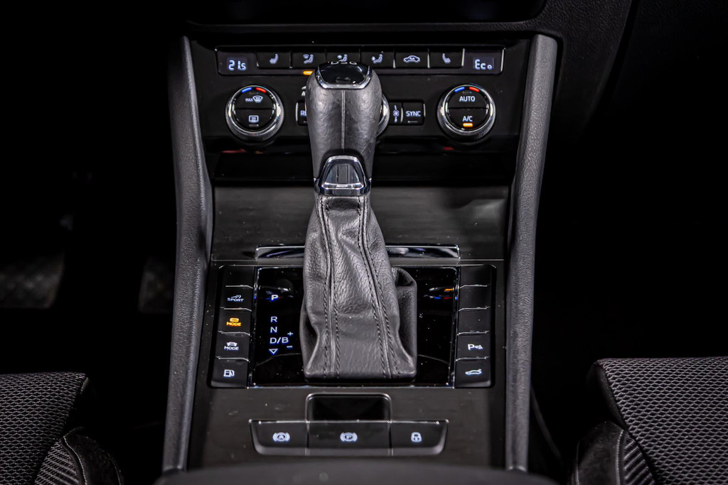 Škoda Superb Combi 1.4 TSI iV Business Edition Plus | Apple Carplay/Android | DAB+ | Memory | Amundsen pakket | Cruise Control 51130382-23.jpg | Autobedrijf van Geel