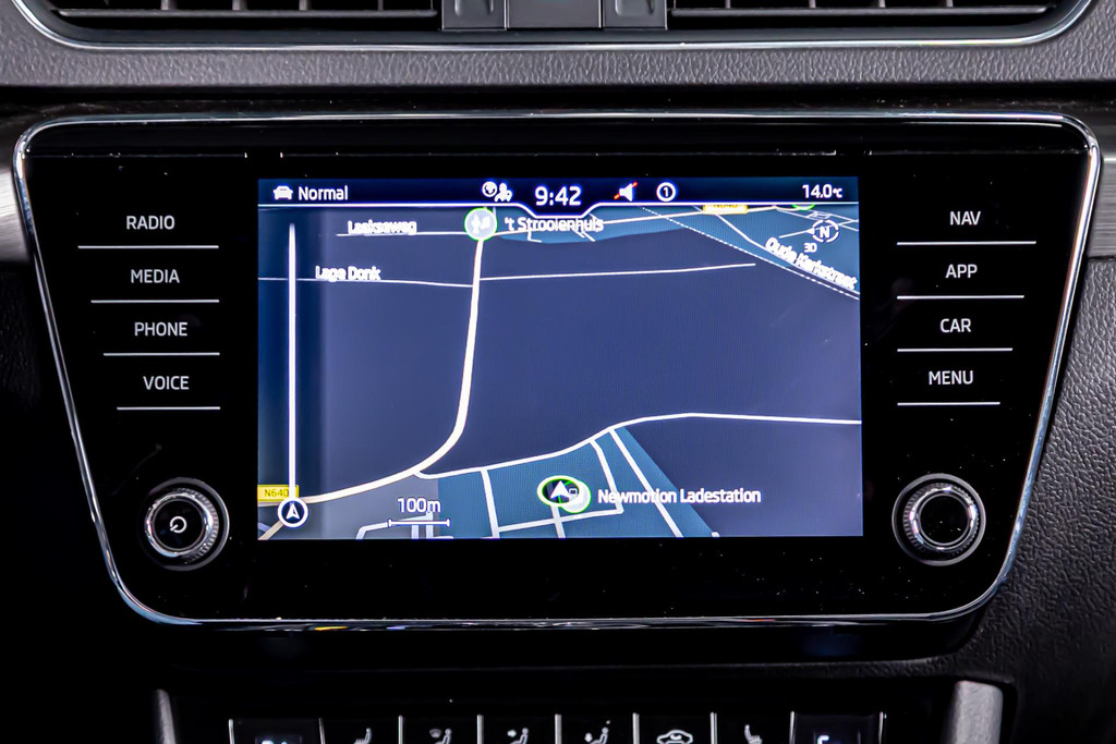 Škoda Superb Combi 1.4 TSI iV Business Edition Plus | Apple Carplay/Android | DAB+ | Memory | Amundsen pakket | Cruise Control 51130382-32.jpg | Autobedrijf van Geel