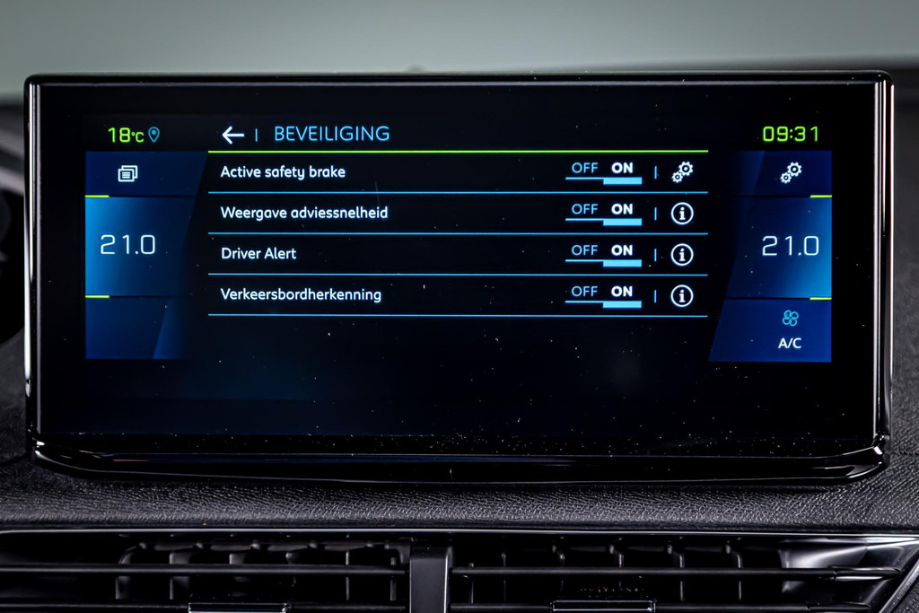 Peugeot 3008 1.6 HYbrid 225 Allure Pack Business 51137263-35.jpg | Autobedrijf van Geel