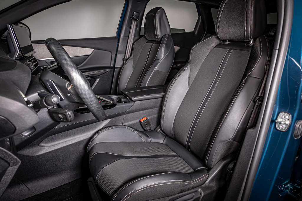 Peugeot 3008 1.6 HYbrid4 300 GT | Panoramadak | Full-LED pakket | Adaptive Cruise Control 51140171-19.jpg | Autobedrijf van Geel