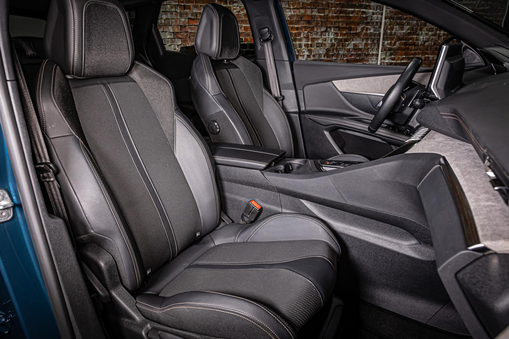 Peugeot 3008 1.6 HYbrid4 300 GT | Panoramadak | Full-LED pakket | Adaptive Cruise Control 51140171-2.jpg | Autobedrijf van Geel