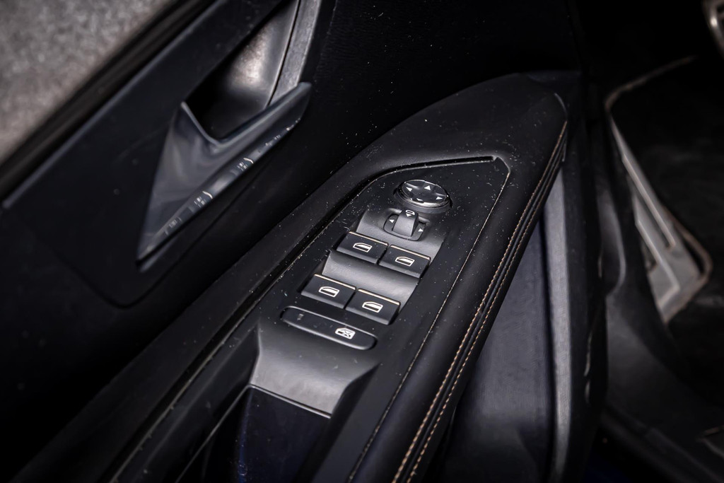 Peugeot 3008 1.6 HYbrid4 300 GT | Panoramadak | Full-LED pakket | Adaptive Cruise Control 51140171-24.jpg | Autobedrijf van Geel