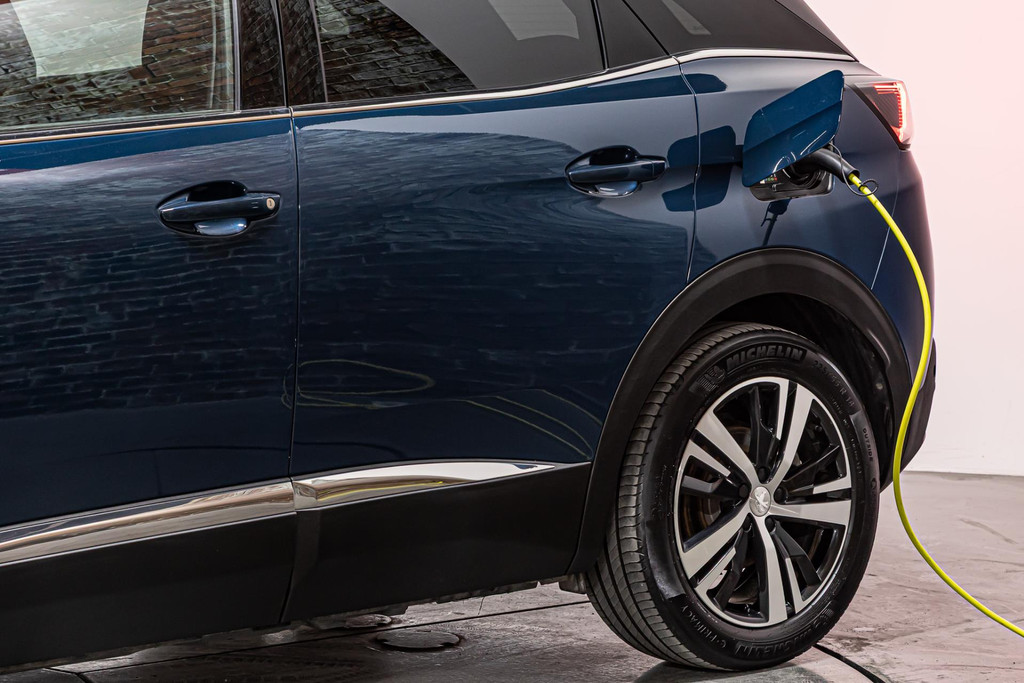 Peugeot 3008 1.6 HYbrid4 300 GT | Panoramadak | Full-LED pakket | Adaptive Cruise Control 51140171-6.jpg | Autobedrijf van Geel