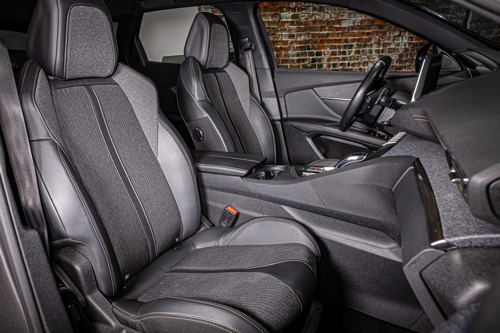 Peugeot 3008 1.2 PureTech Crossway | Trekhaak | Cruise Control | DAB 51141047-2.jpg | Autobedrijf van Geel