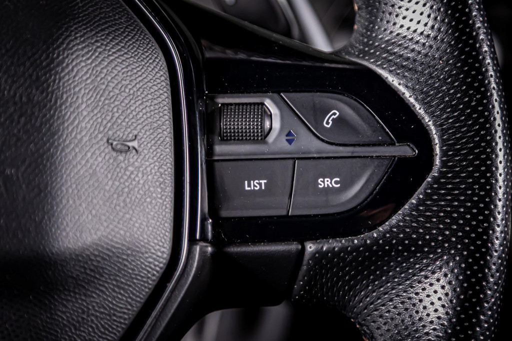 Peugeot 3008 1.2 PureTech Crossway | Trekhaak | Cruise Control | DAB 51141047-44.jpg | Autobedrijf van Geel