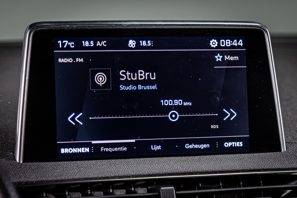 Peugeot 3008 1.2 PureTech Crossway | Trekhaak | Cruise Control | DAB 51141047-46.jpg | Autobedrijf van Geel