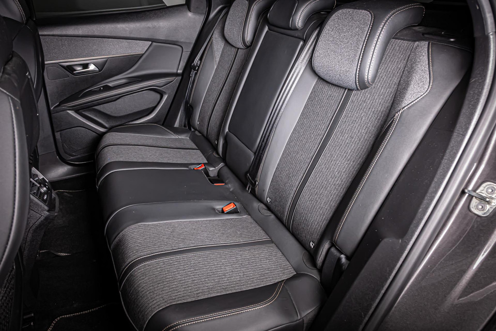 Peugeot 3008 1.2 PureTech Crossway | Trekhaak | Cruise Control | DAB 51141047-50.jpg | Autobedrijf van Geel