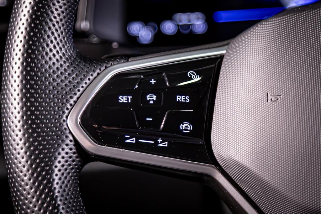 Volkswagen T-Roc 1.5 TSI R-Line | Blackstyle pakket | DAB + | IQ Light | 19' LM Zwart 51141361-18.jpg | Autobedrijf van Geel