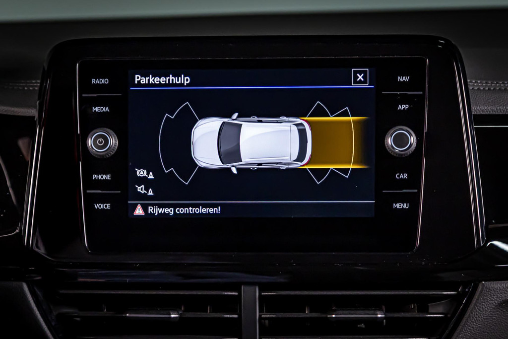 Volkswagen T-Roc 1.5 TSI R-Line | Blackstyle pakket | DAB + | IQ Light | 19' LM Zwart 51141361-30.jpg | Autobedrijf van Geel