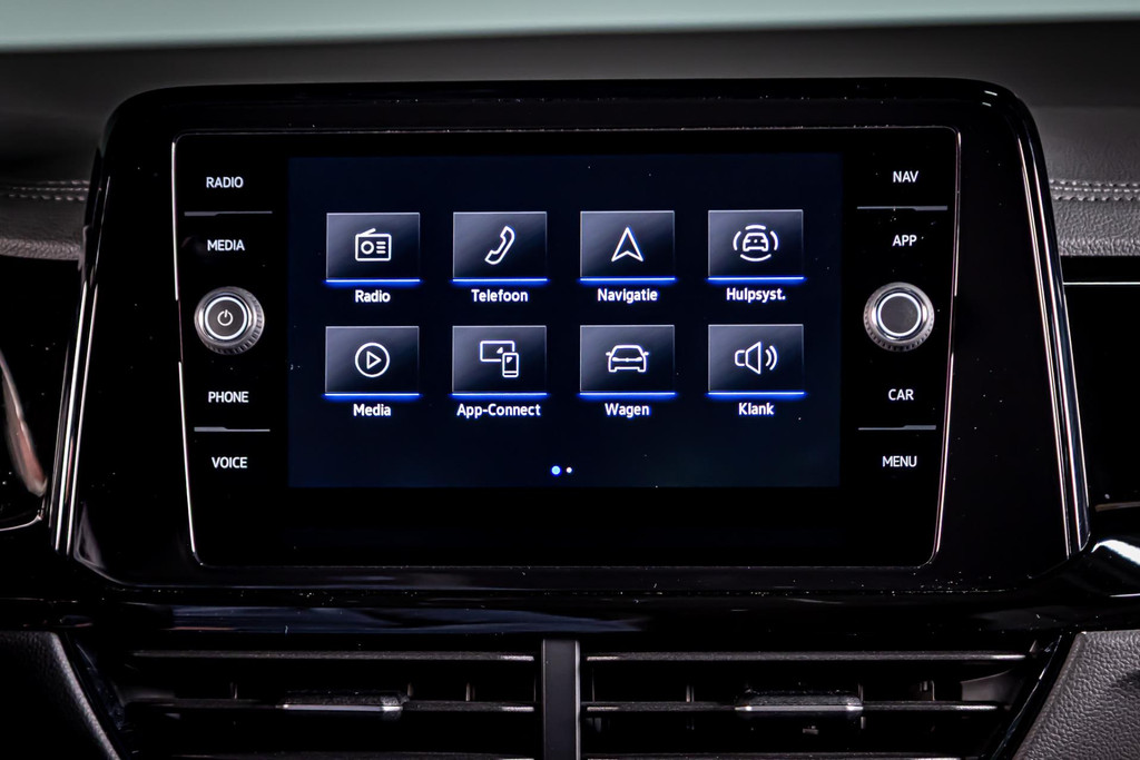 Volkswagen T-Roc 1.5 TSI R-Line | Blackstyle pakket | DAB + | IQ Light | 19' LM Zwart 51141361-31.jpg | Autobedrijf van Geel