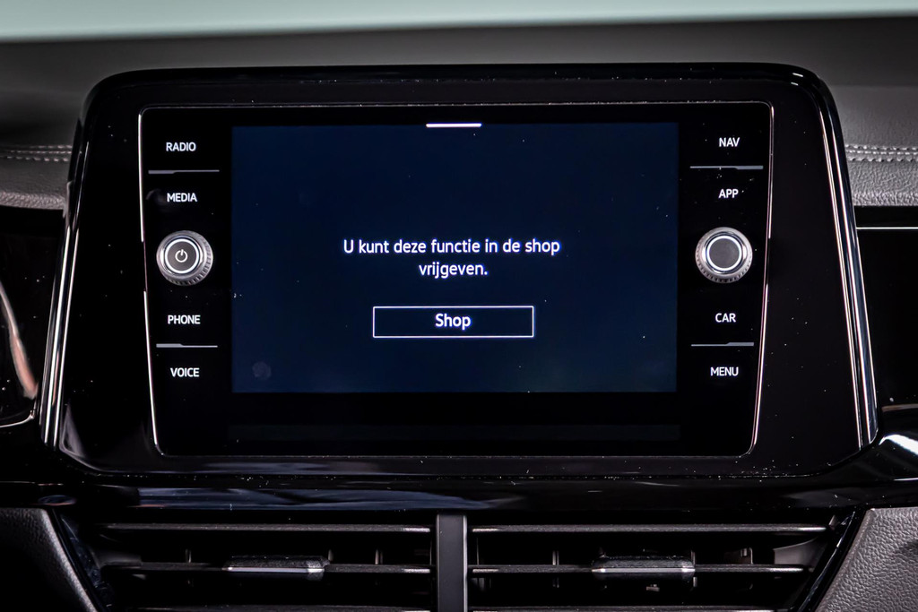 Volkswagen T-Roc 1.5 TSI R-Line | Blackstyle pakket | DAB + | IQ Light | 19' LM Zwart 51141361-33.jpg | Autobedrijf van Geel