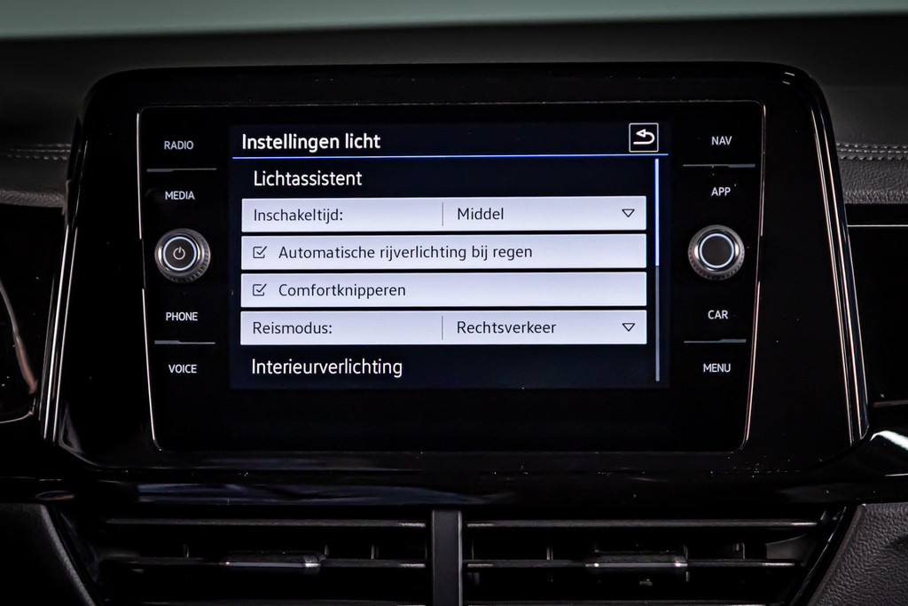 Volkswagen T-Roc 1.5 TSI R-Line | Blackstyle pakket | DAB + | IQ Light | 19' LM Zwart 51141361-38.jpg | Autobedrijf van Geel