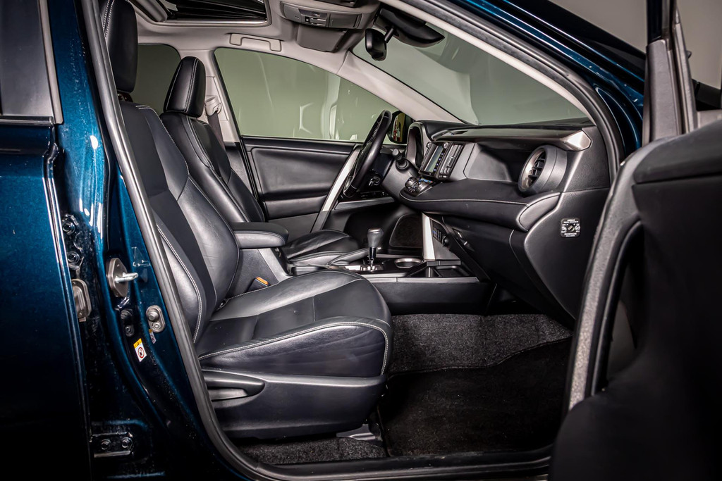 Toyota RAV4 2.5 Hybrid Executive | Schuif/kanteldak | Trekhaak | Cruise Control 51240777-29.jpg | Autobedrijf van Geel