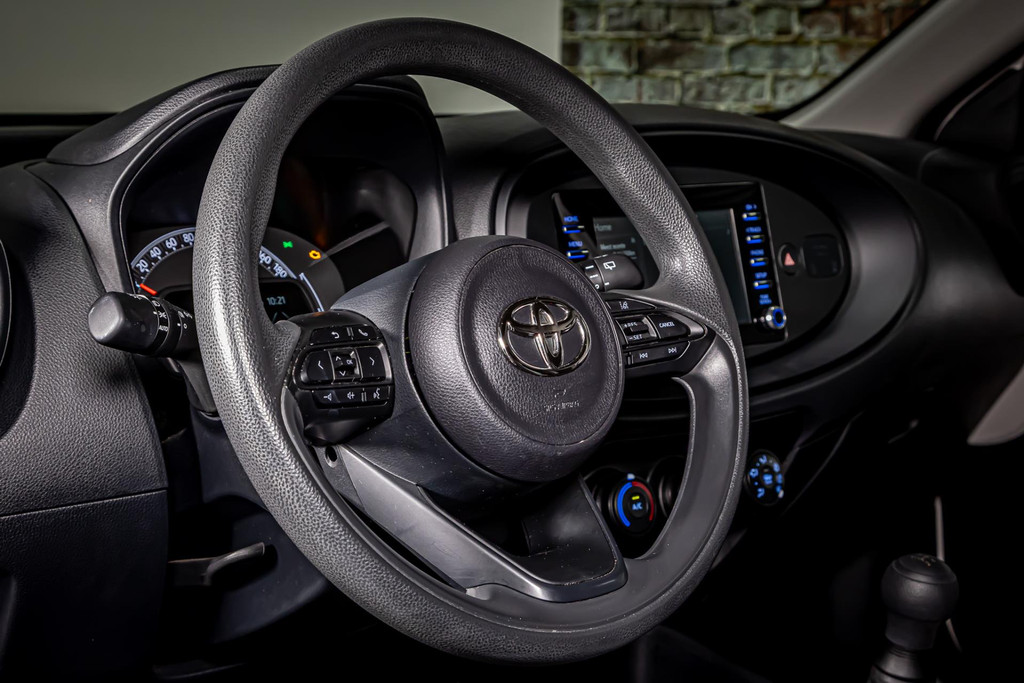 Toyota Aygo X 1.0 VVT-i MT Play | Adaptive Cruise Control | Apple Carplay | DAB+ 51501219-18.jpg | Autobedrijf van Geel
