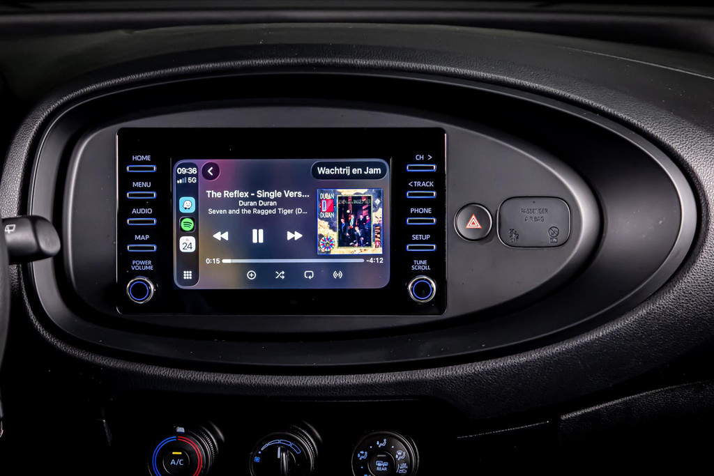 Toyota Aygo X 1.0 VVT-i MT Play | Adaptive Cruise Control | Apple Carplay | DAB+ 51501219-37.jpg | Autobedrijf van Geel