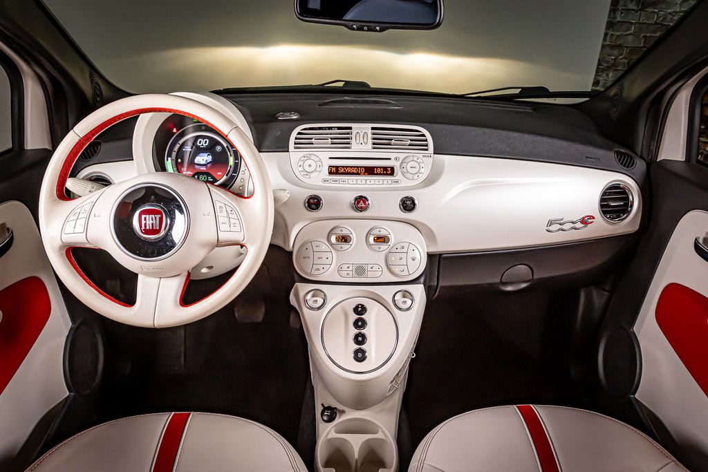 Fiat 500 E 24kwh| Cruise controle|Climate controle | Schuif/kanteldak 51620069-32.jpg | Autobedrijf van Geel