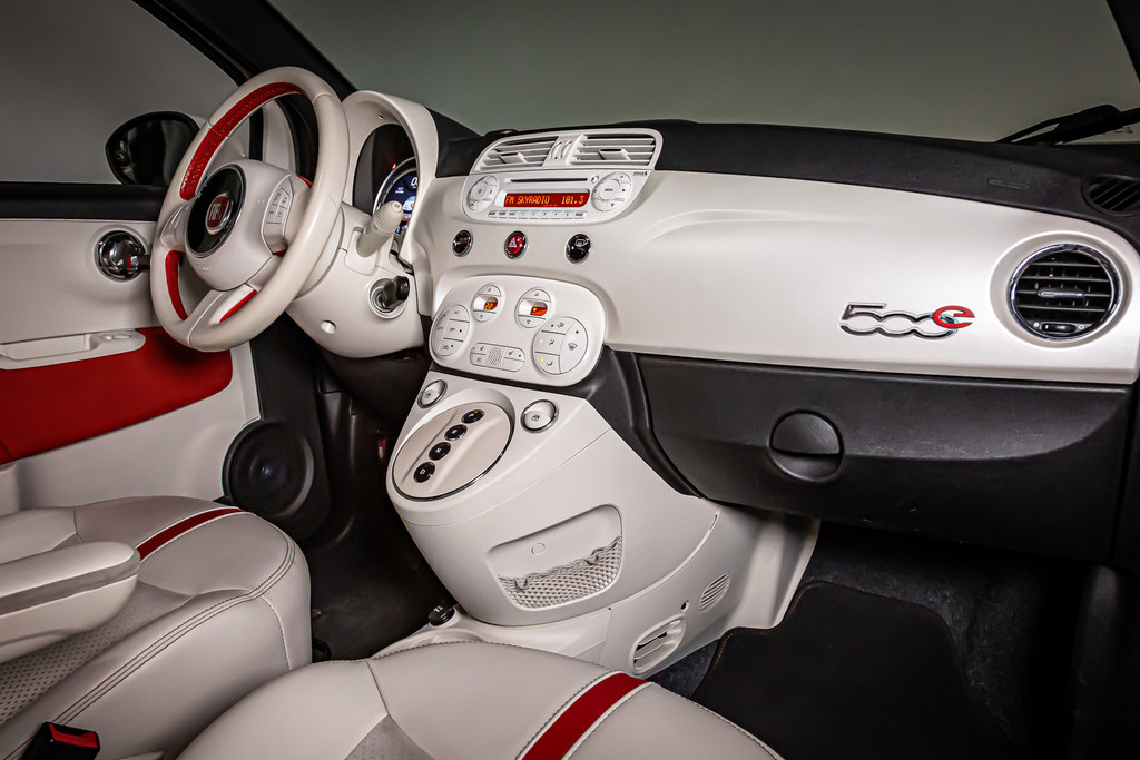 Fiat 500 E 24kwh| Cruise controle|Climate controle | Schuif/kanteldak 51620069-44.jpg | Autobedrijf van Geel