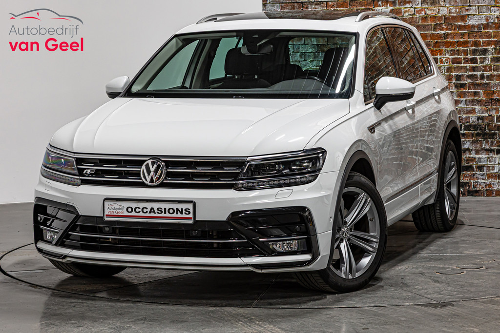 Volkswagen Tiguan 1.4 TSI ACT Comfortline Business R| Panormadak | Elektrisch uitklapbare trekhaak 51766951-0.jpg | Autobedrijf van Geel