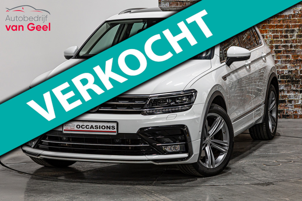Volkswagen Tiguan 1.4 TSI ACT Comfortline Business R| Panormadak | Elektrisch uitklapbare trekhaak 51766951-0.jpg | Autobedrijf van Geel