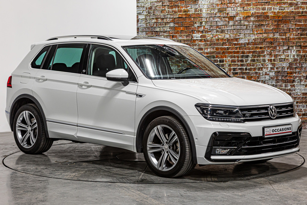 Volkswagen Tiguan 1.4 TSI ACT Comfortline Business R| Panormadak | Elektrisch uitklapbare trekhaak 51766951-18.jpg | Autobedrijf van Geel