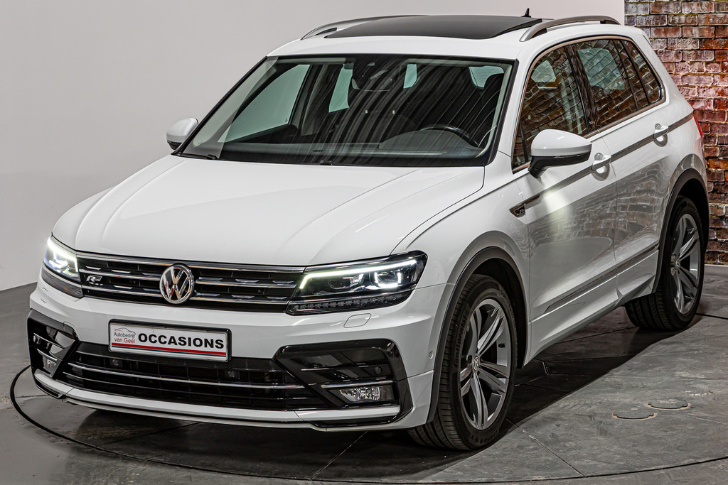 Volkswagen Tiguan 1.4 TSI ACT Comfortline Business R| Panormadak | Elektrisch uitklapbare trekhaak 51766951-22.jpg | Autobedrijf van Geel